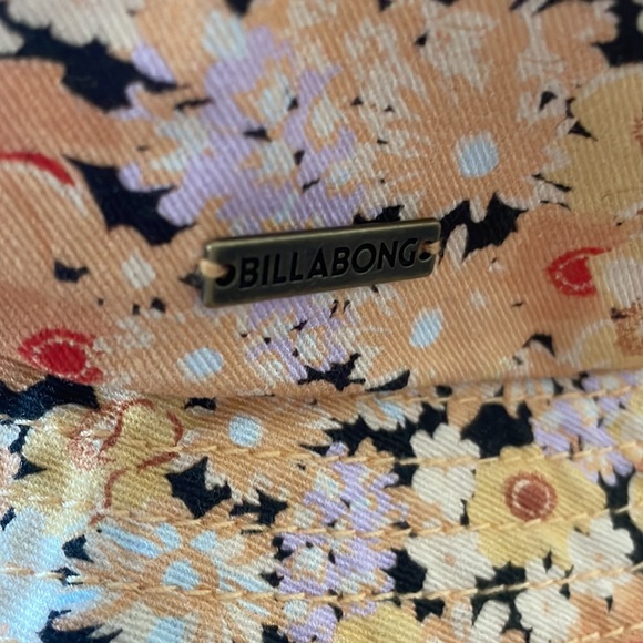 NWT Billabong Bucket Hat - Picture 5 of 5